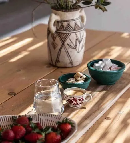 Barbara, By Red Windmill Kalafáti